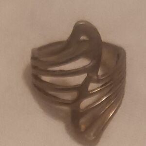 Elegant Silver Women's Ring